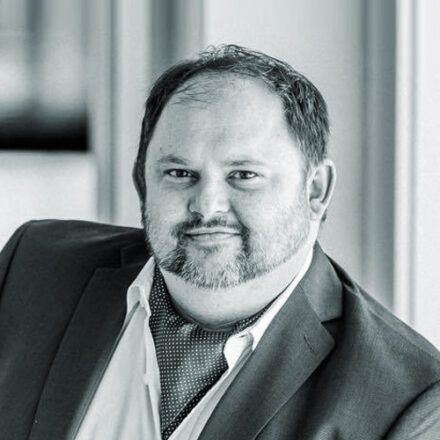 portrait-michael-winter-220x220.jpg